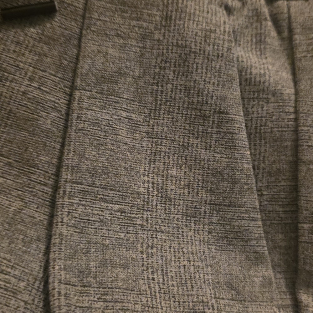 Amanda & Chelsea Gray Drawstring Ankle Pants - Picture 5 of 10